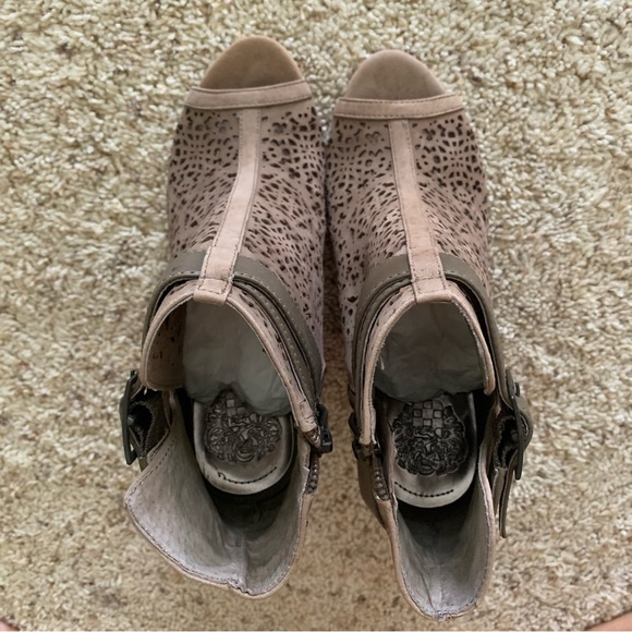 Vince Camuto booties size 6M/36 - Picture 3 of 5